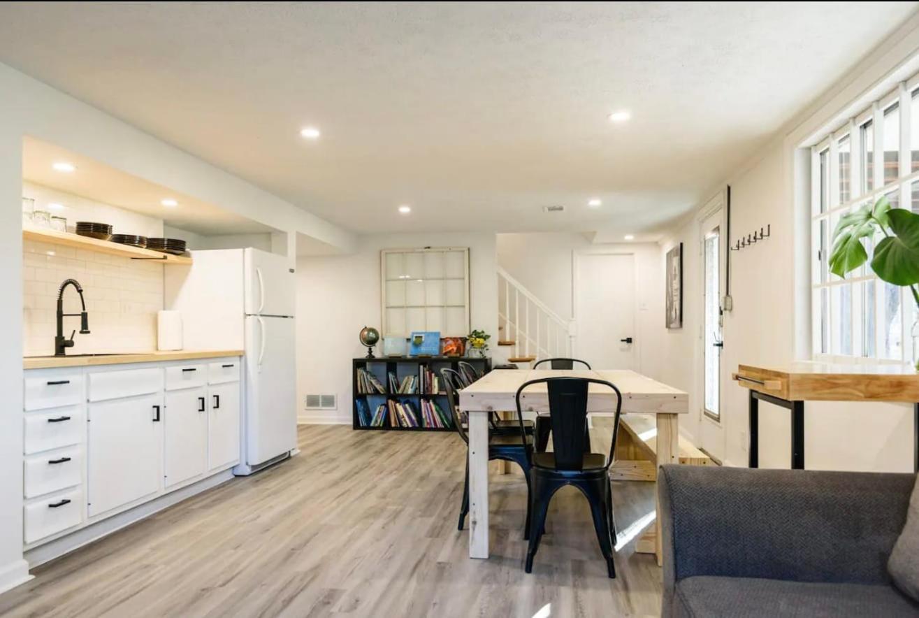 Holiday home Spacious 2-br Retreat Near Attractions *